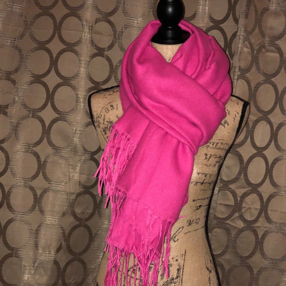 NWOT Scarf - Picture 3 of 3